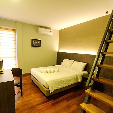 Hotel Trevor By I Housing Malacca ภายนอก รูปภาพ