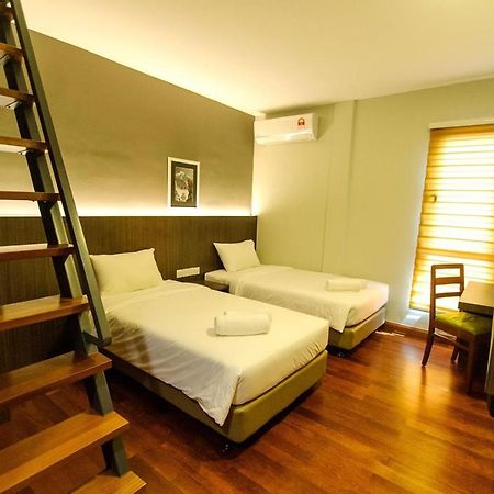 Hotel Trevor By I Housing Malacca ภายนอก รูปภาพ