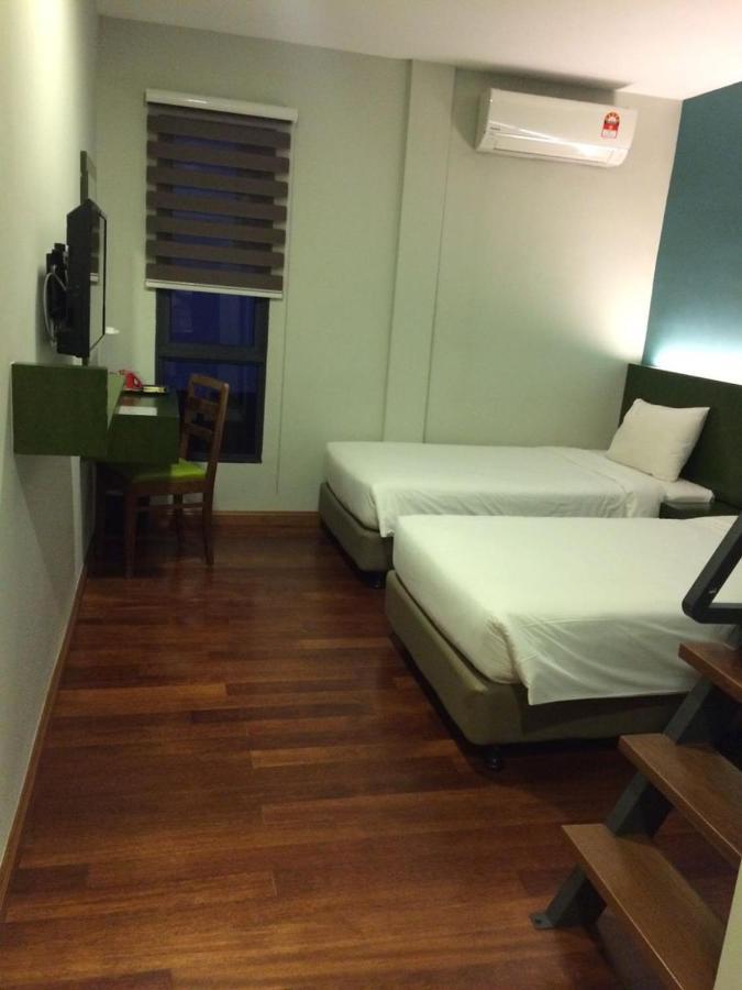 Hotel Trevor By I Housing Malacca ภายนอก รูปภาพ